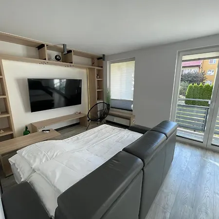 Apartman 3 *