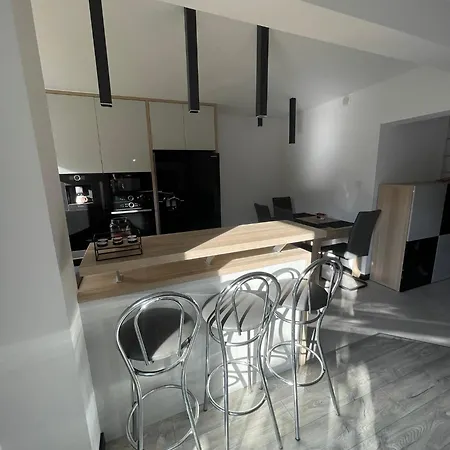 شقة 3 غدانسك